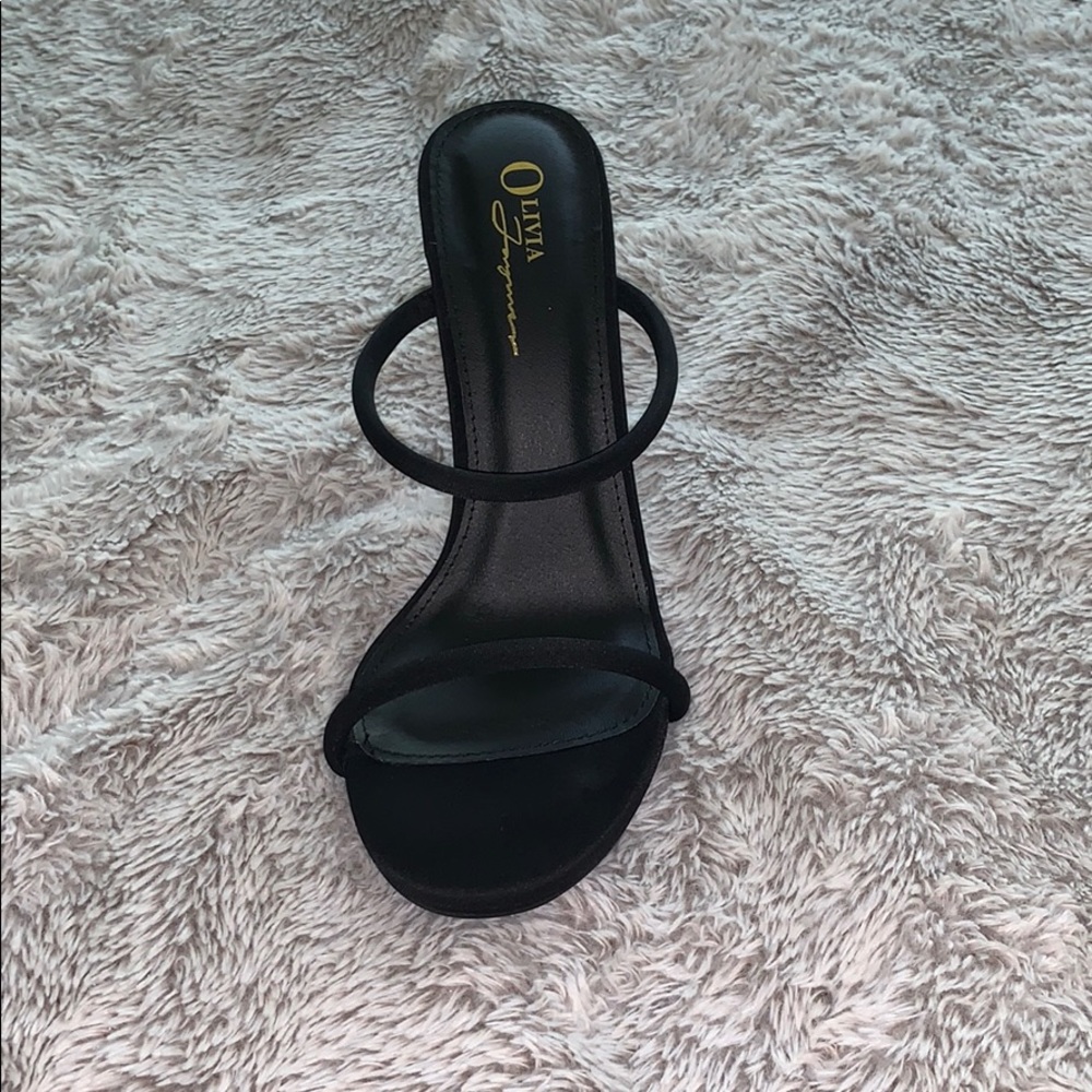 Black strappy high heels - Picture 2 of 4